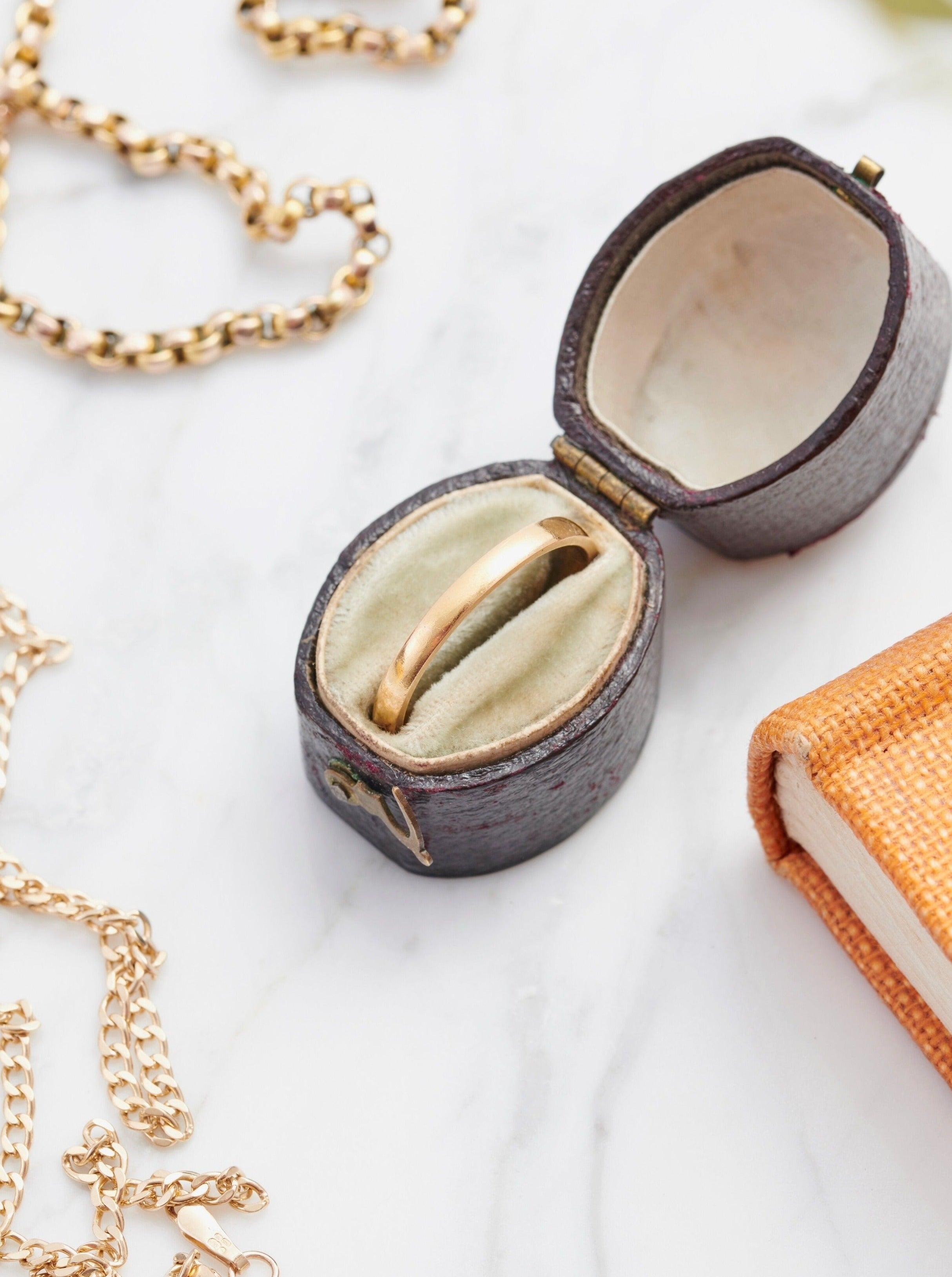 1920s 22ct Gold Band