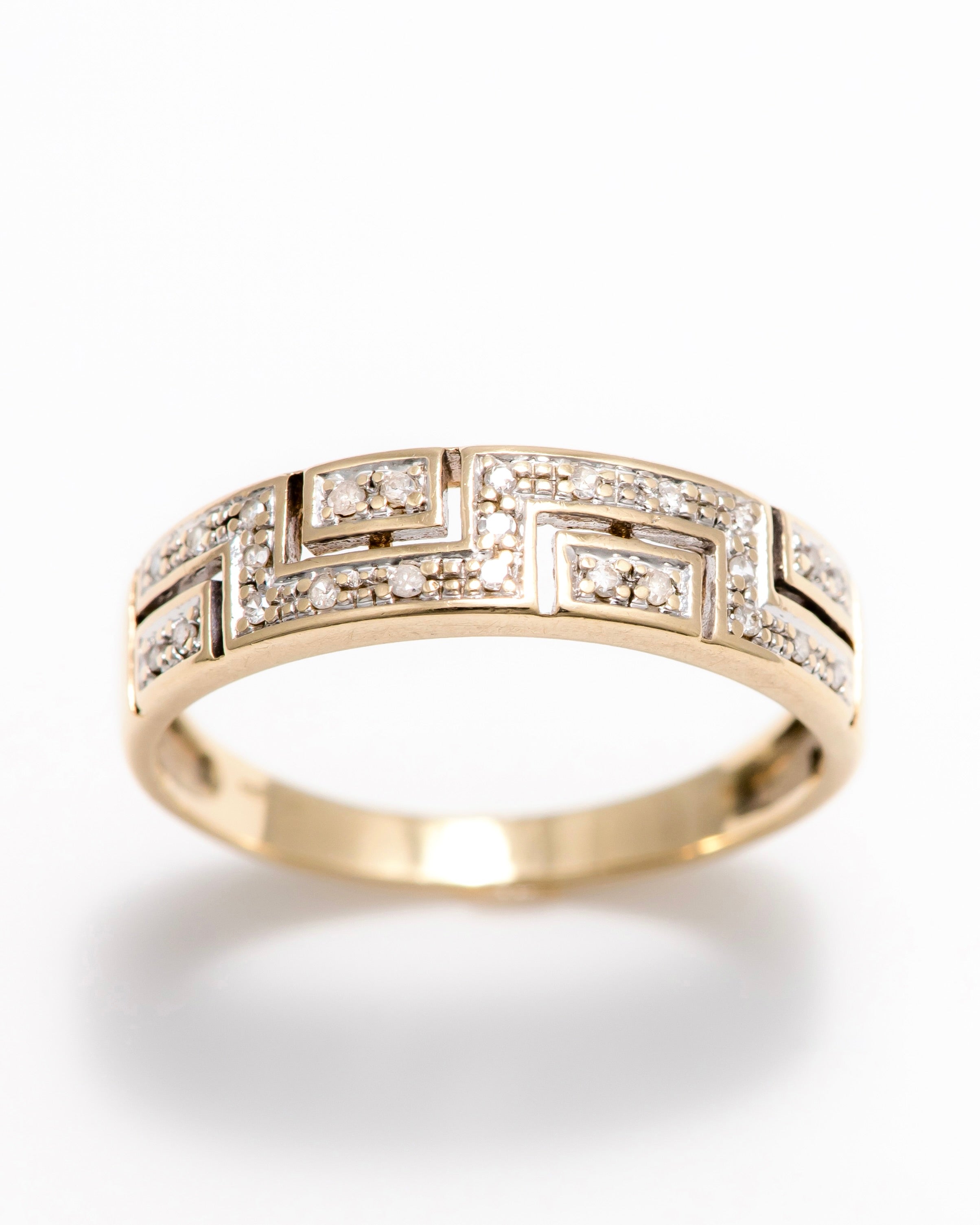 Diamond Meander Ring