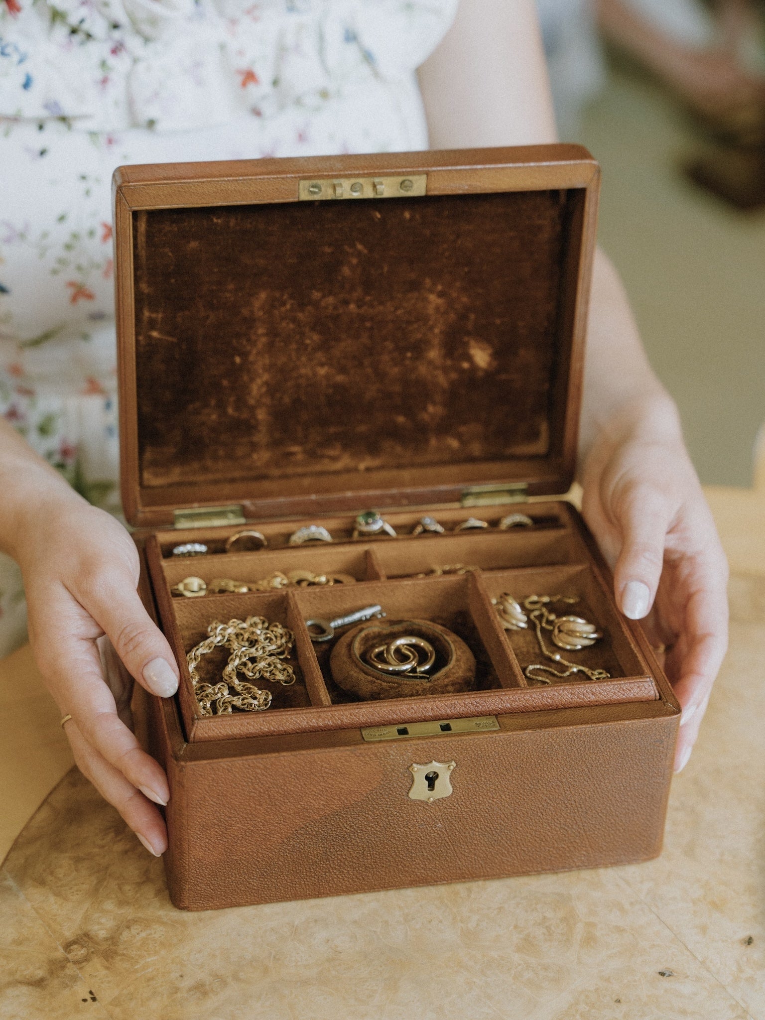 Vintage Caramel Leather Box