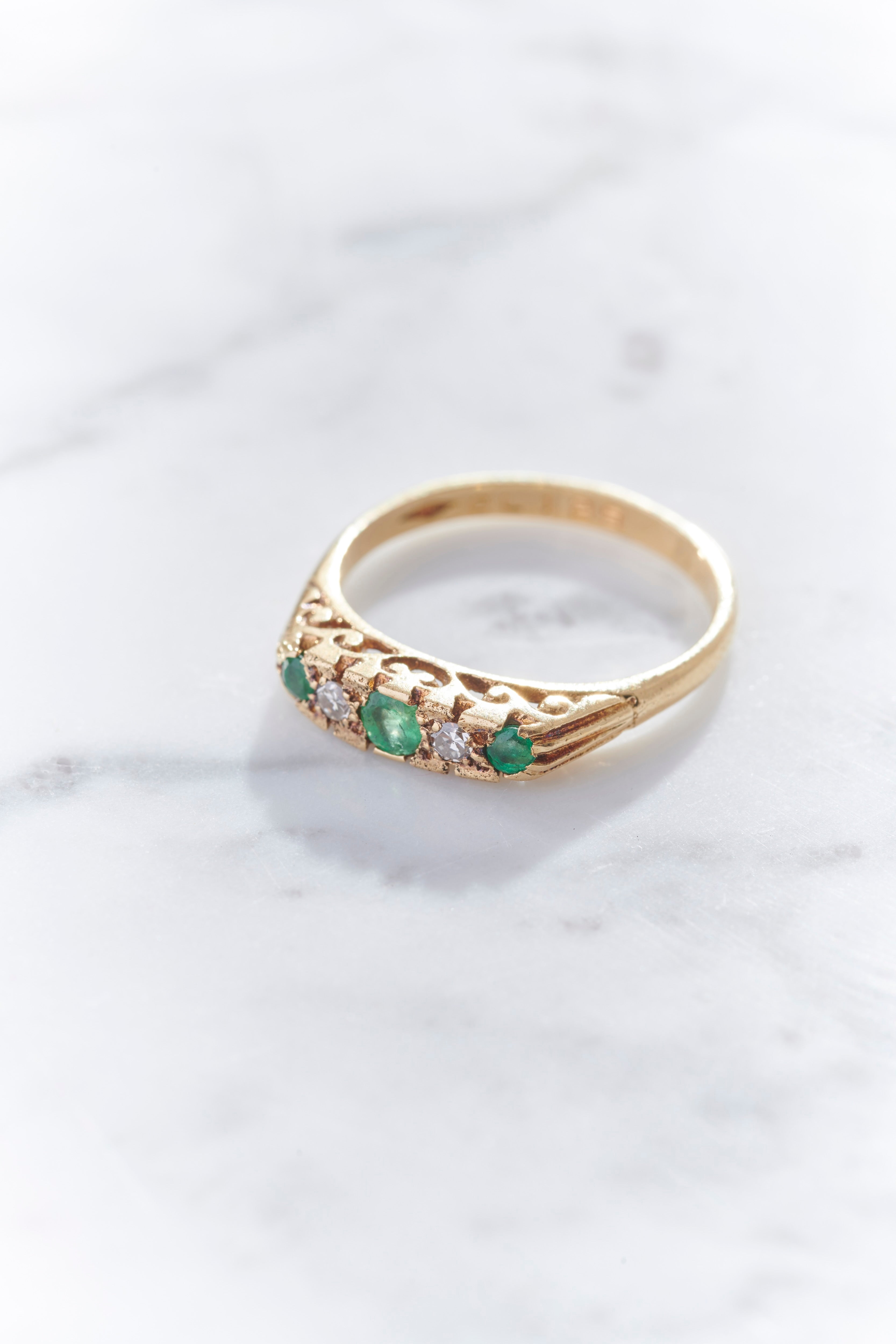 Vintage Emerald & Diamond Ring